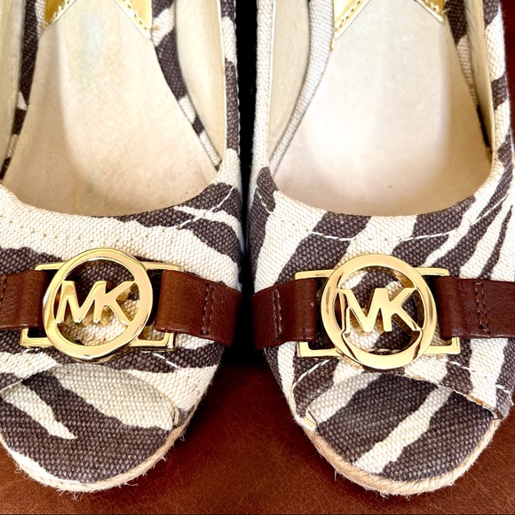 Michael Kors Open Toe Espadrille Wedge Shoes Size 10 - Picture 4 of 13